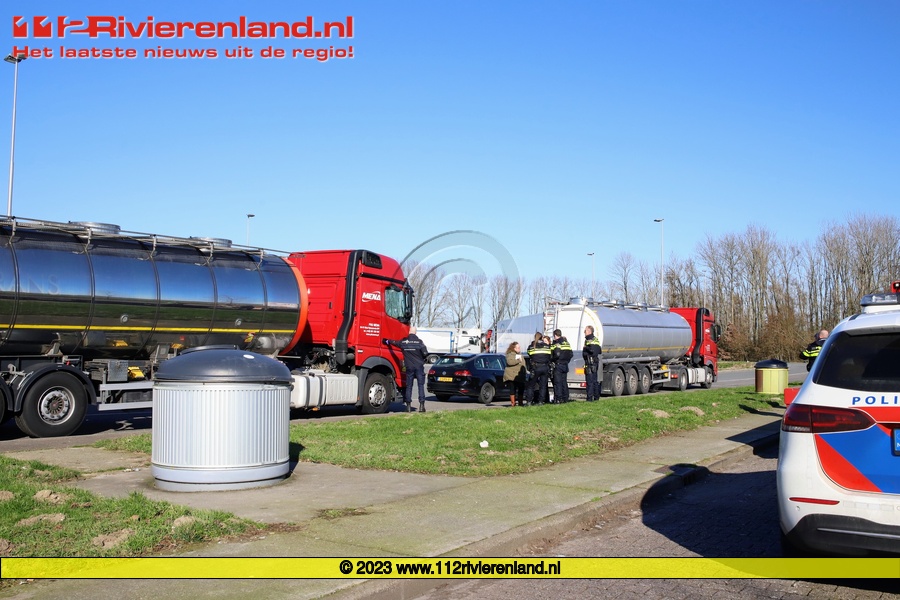 112Rivierenland Ochten Lichaam Aangetroffen In Vrachtwagen 112Rivierenland Ochten Lichaam Aangetroffen In Vrachtwagen